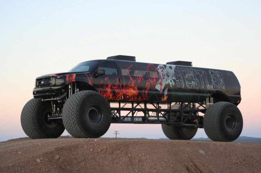  Ford Excursion Sin City Hustler 2014 года  (фото 18 из 31)